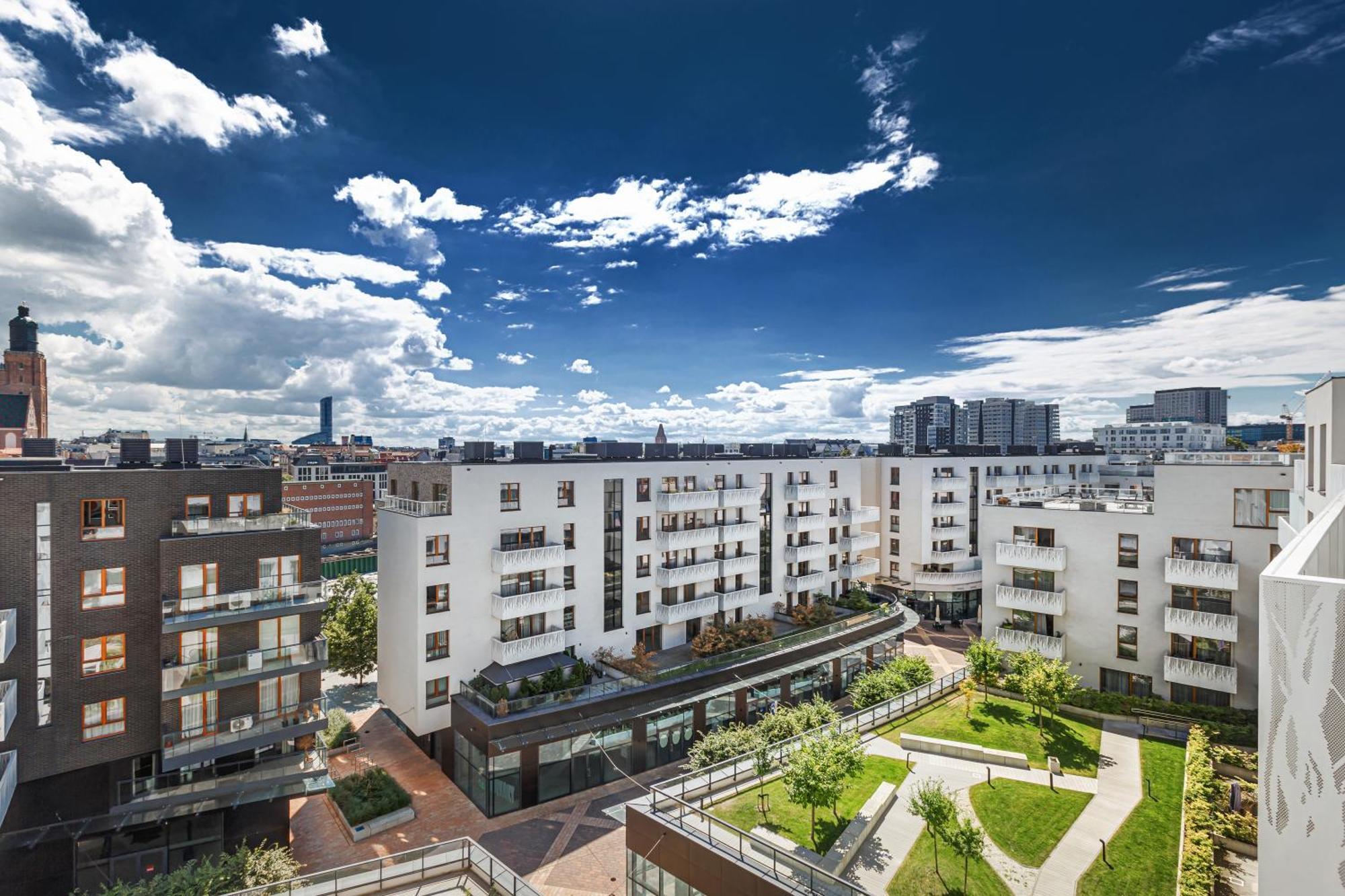 Luksusowy Apartament Z Parkingiem I Klimatyzacja W Samym Centrum Wroclawia Luaran gambar