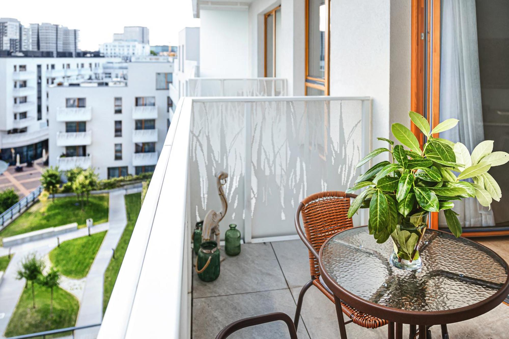 Luksusowy Apartament Z Parkingiem I Klimatyzacja W Samym Centrum Wroclawia Luaran gambar