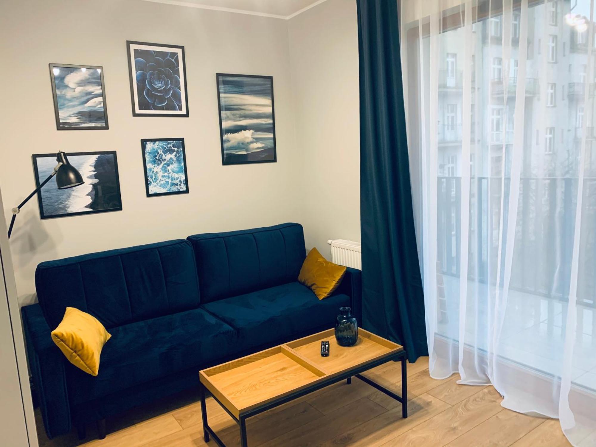 Luksusowy Apartament Z Parkingiem I Klimatyzacja W Samym Centrum Wroclawia Luaran gambar